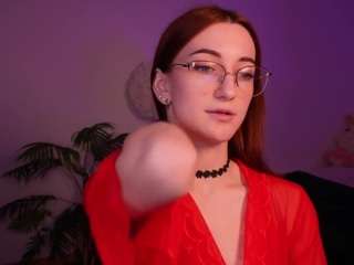 MilaFlame live webcam show