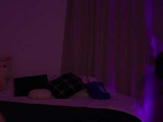 MilaFlame live webcam show