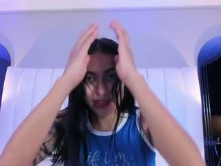 nicollesweett04 webcam