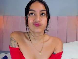 NicolleSweett04