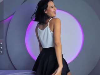 nicollesweett04