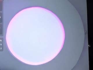 nicollesweett04 webcam
