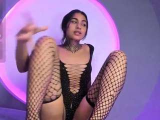NicolleSweett04