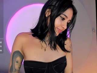 NicolleSweett04