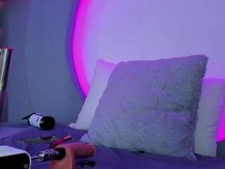 NicolleSweett04