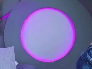 NicolleSweett04