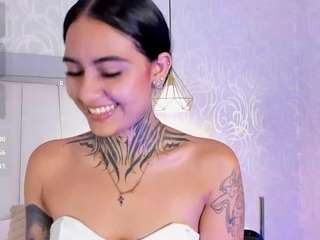 NicolleSweett04