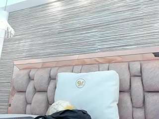 rossy-roose Live Webcam on CamSoda