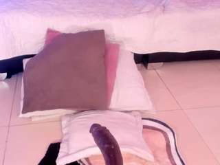 Live webcam model dakota-ferreria on Soda Cams