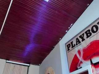 dakota-ferreria Live Webcam on CamSoda