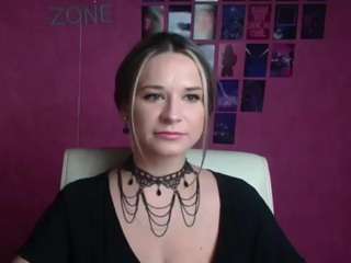 emilimmm's CamSoda show and profile