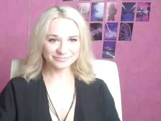 emilimmm's CamSoda show and profile