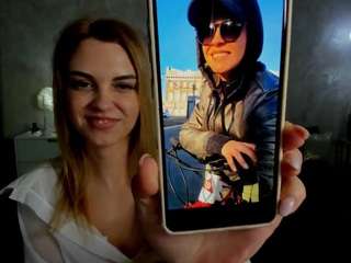 Live webcam model lunaflinn on Soda Cams