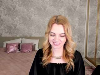 Live webcam model lunaflinn on Soda Cams