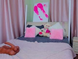 mishapallmer live cam preview