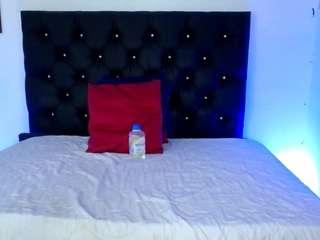 camila-cat Live Webcam on CamSoda