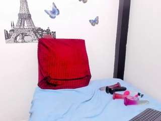 lexyy24 live webcam show