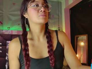 leyla-collinss webcam