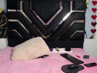 pinkbunnycs Live Webcam on CamSoda