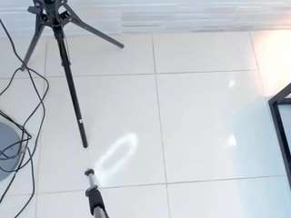 sasha-wayne Live Webcam on CamSoda