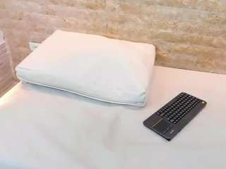 sasha-wayne live cam profile