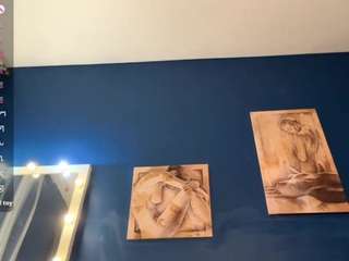 SeraNovelli live cam preview
