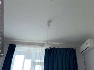SeraNovelli live cam preview