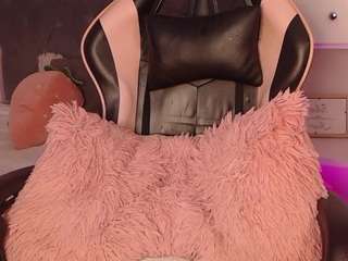 soy-marcela's CamSoda show and profile