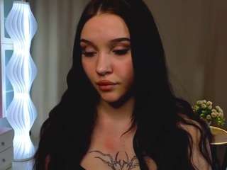 theresiagambee webcam