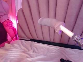 Live webcam model anney-18 on Soda Cams