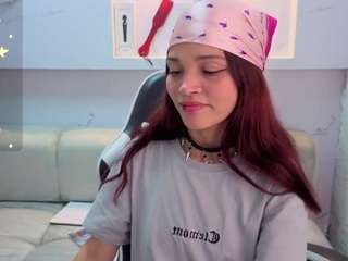 Live webcam model aurora-tf on Soda Cams