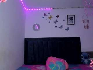 emmie-bunny Sex Cam Show