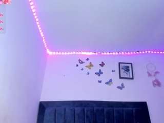 emmie-bunny live webcam show