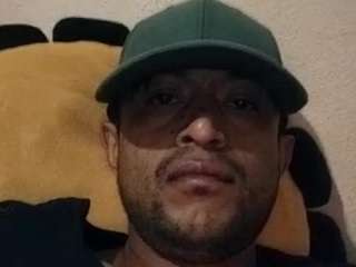 ivanhdz3312 Live Webcam on CamSoda