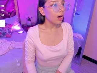 kitty-patitas-suaves webcam