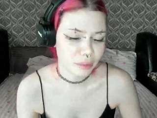 mavislitzenberg live webcam show