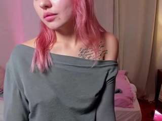 naomirosy live cam profile