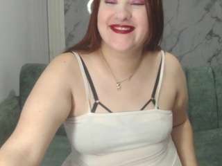 oliviia-ch Live Webcam on CamSoda