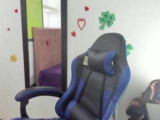 peach-hot live cam profile