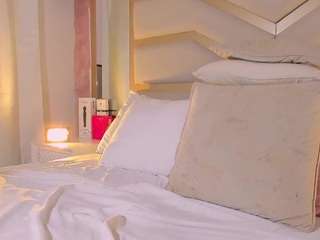 samantha-pardo's CamSoda show and profile