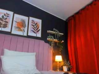 Scarlet live webcam show