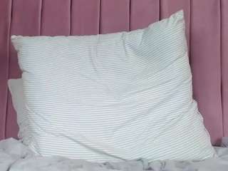 Scarlet live webcam show