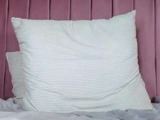 Scarlet live webcam show