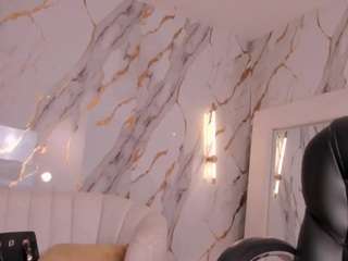 meganwest Live Webcam on CamSoda