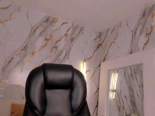 meganwest Live Webcam on CamSoda