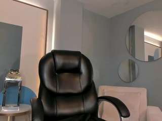 meganwest Live Webcam on CamSoda