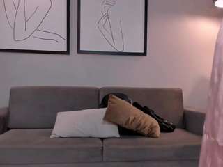 meganwest Live Webcam on CamSoda