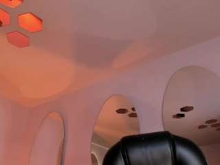 meganwest webcam model