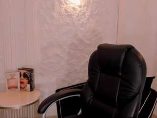 meganwest live cam profile