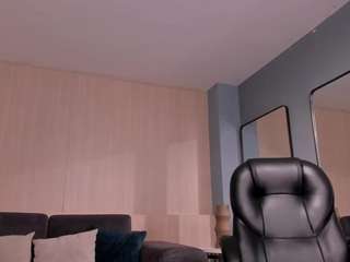 meganwest webcam model